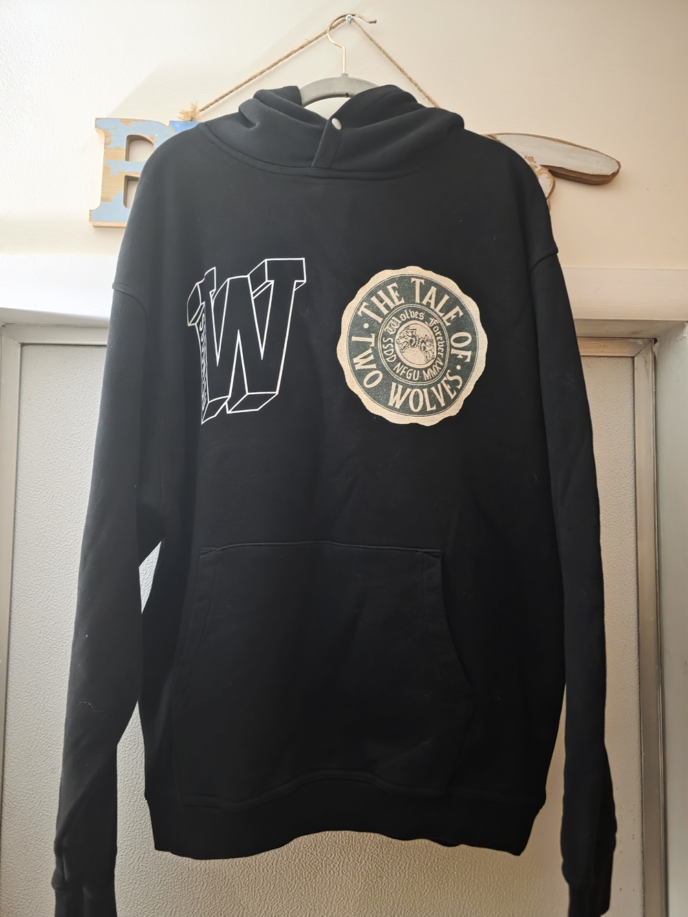 Darc Sport Black The Tale Of Two Wolves Pierce Hoodie Large